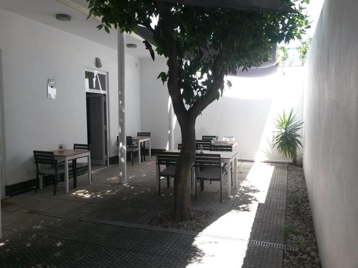 Alcacaria Do Bairro Bed & Breakfast Setubal Bagian luar foto